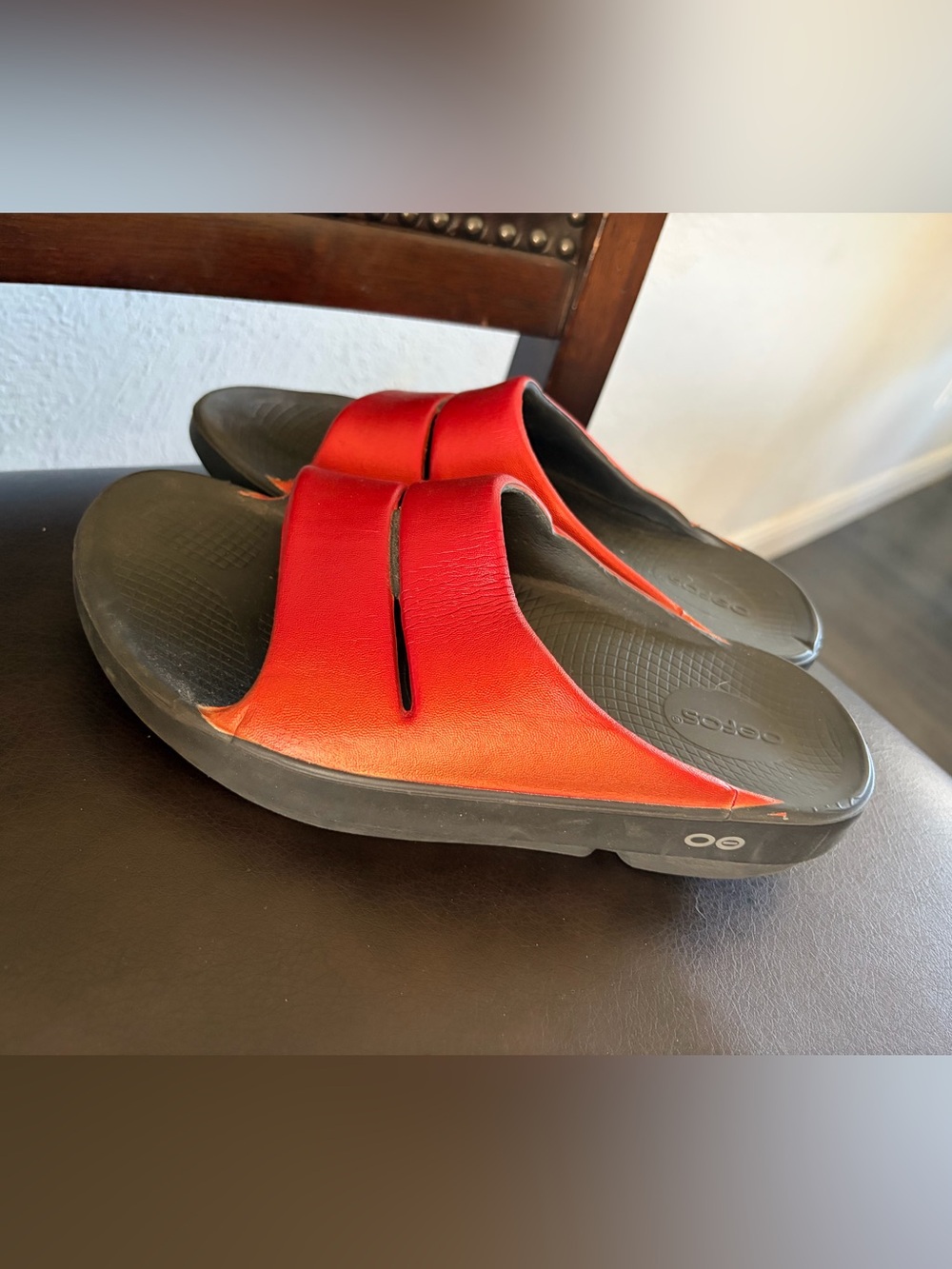 OOFOS Red and Black Women's Recovery Slide Sandals